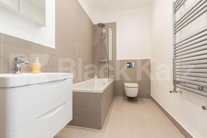 Fantastic opportunity to rent a warehouse  conversion   Eagle Wharf Road , Old Street - Shoreditch